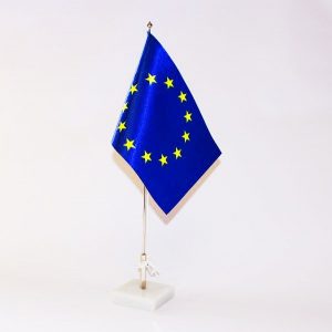 EU-flagga 600