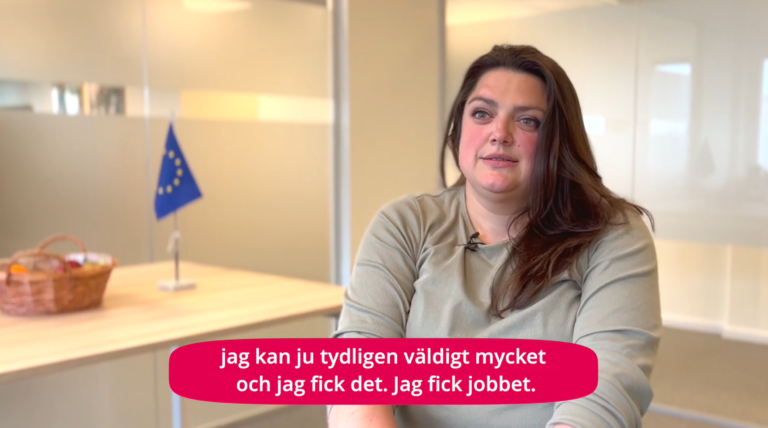 Alexandra Blom, deltagare i ESF-projektet Lumena. "Jag kan ju tydligen väldigt mycket och jag fick jobbet. Jag fick jobbet."